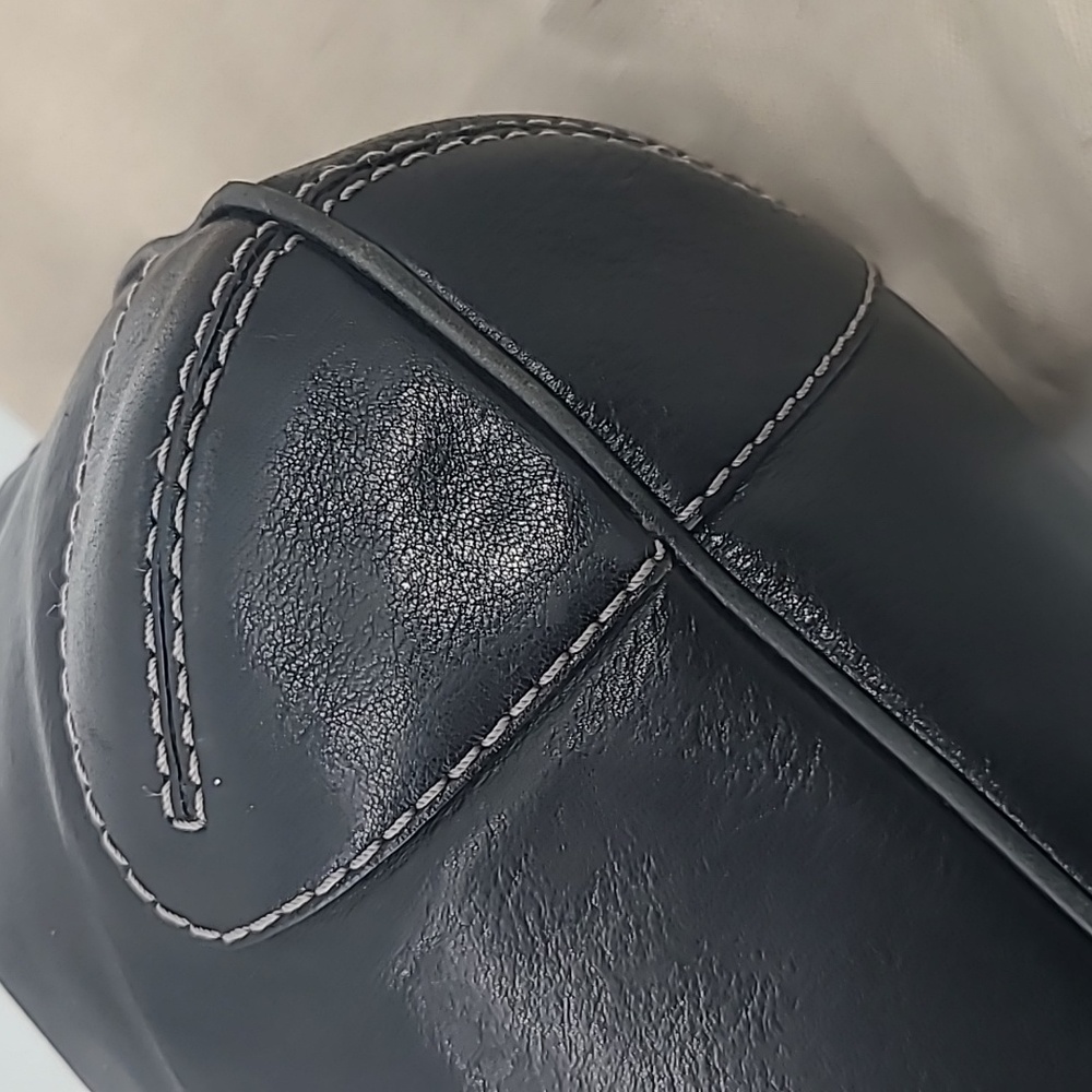 Vintage MICHAEL Michael Kors black leather tote bag - Picture 10 of 13